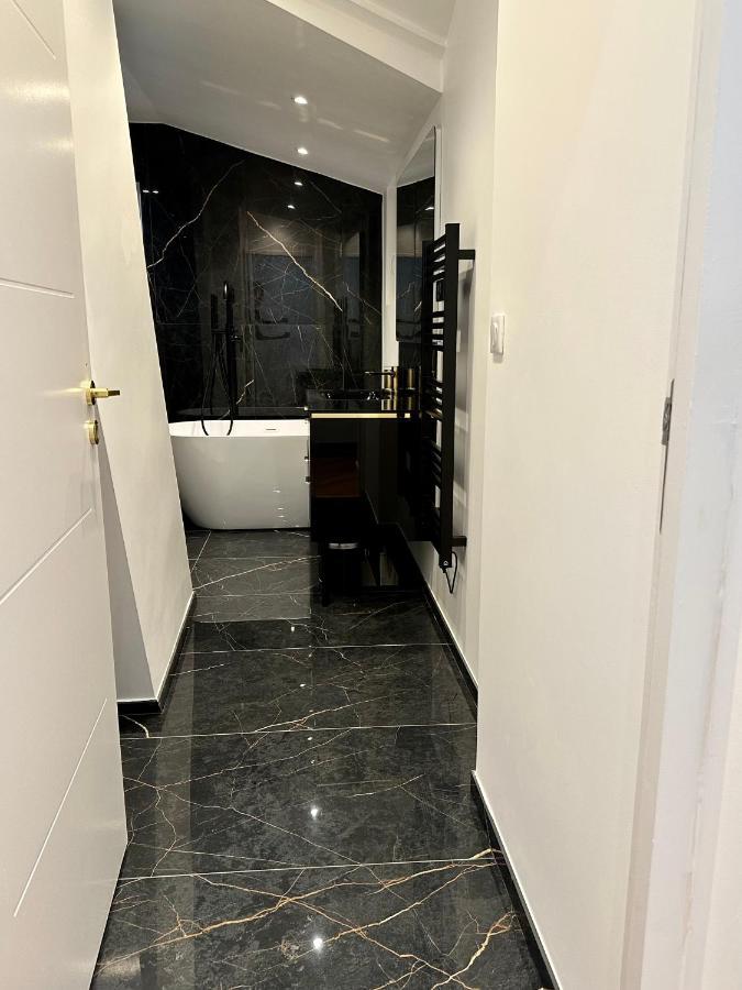 Bel Appartement Avec Parking Au Coeur De Reims Luaran gambar