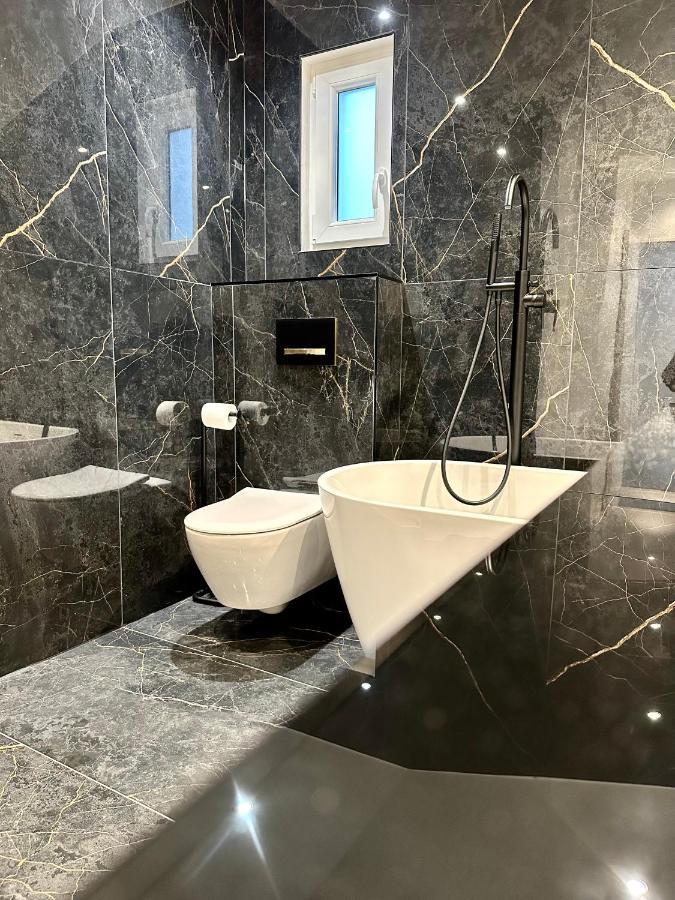 Bel Appartement Avec Parking Au Coeur De Reims Luaran gambar