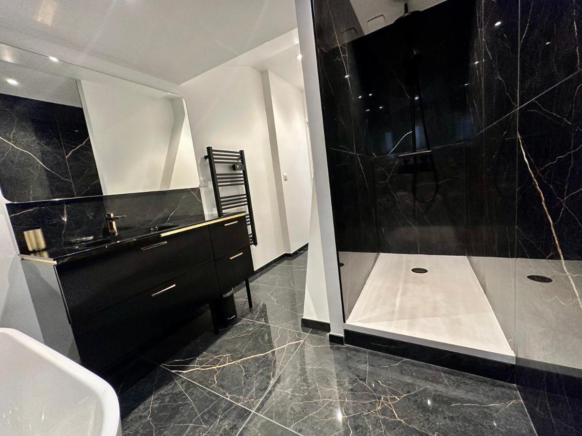 Bel Appartement Avec Parking Au Coeur De Reims Luaran gambar